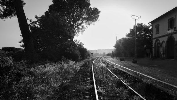 里巴贝拉火车站图片下载