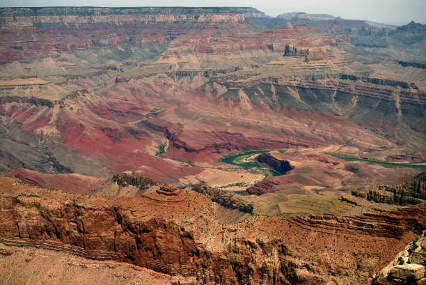朦胧的蓝天大峡谷亚利桑那州图片下载