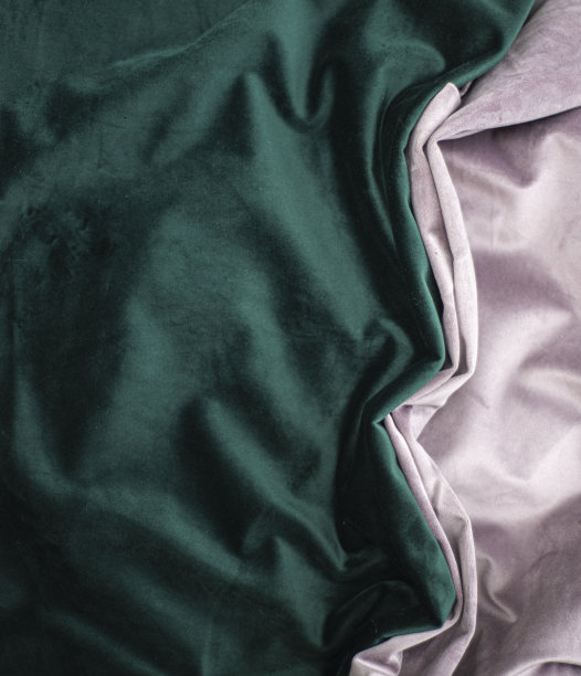 翡翠和粉红色的褶皱天鹅绒背景图像，绿色和粉红色的丝绸织物为背景网页设计壁纸，绿色和粉红色的纺织品背景的美丽组合图片下载