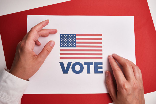 投票!美国国旗。美国总统大选。11月的投票日。美国大选。的美国元素。海报或横幅图片下载