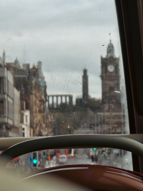 爱丁堡，乘公共汽车。图片下载