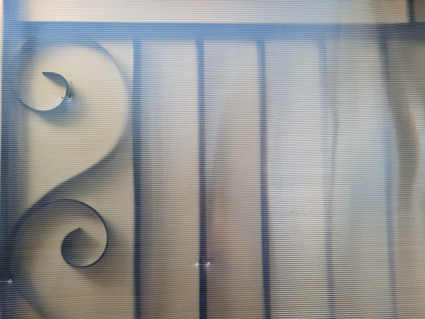 黑铁栅栏图片下载