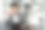成功的亚洲商人专注于他的项目，在办公室工作。图片下载