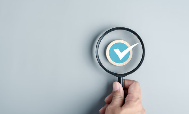 检查企业目标营销策划与质量管理，质量保证和改进。标准化、认证。遵守法规、服务和标准。图片下载