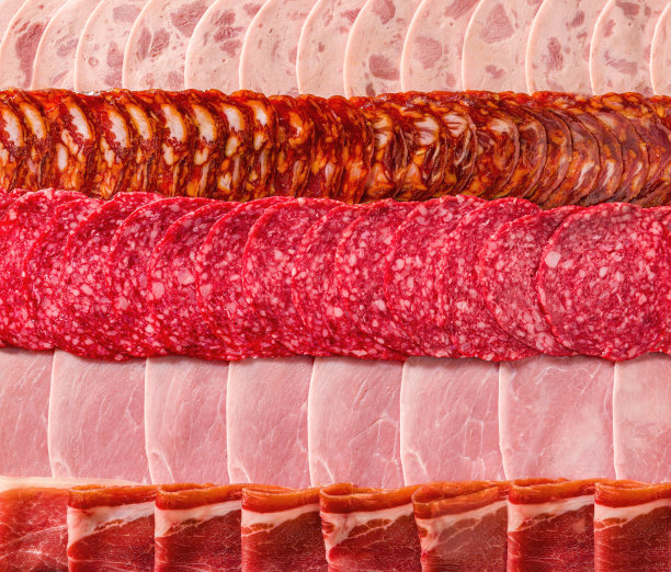 冷切肉片，香肠，切碎，火腿，意大利熏火腿和西班牙辣香肠图片下载