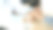 医生的医疗保健。穿着白色制服长袍大衣的专业医生面试咨询病人，安慰他的男病人伸出援助之手图片下载