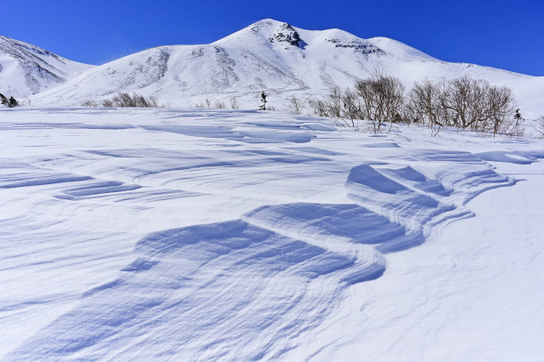 2月，日本攀登norikura山图片下载