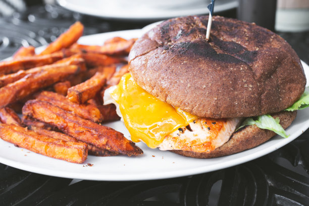 鲑鱼三明治图片下载