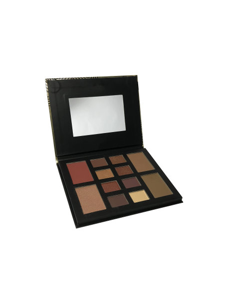 印度尼西亚雅加达——2023年4月11日。黑色化妆盒与几个化妆颜色的变化和镜子。图片下载