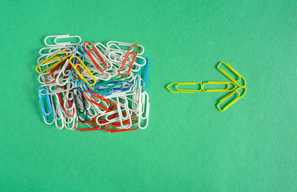 经营理念，颠覆，跳出思维定式，转型，创新，平铺用回形针，自由复制空间图片下载