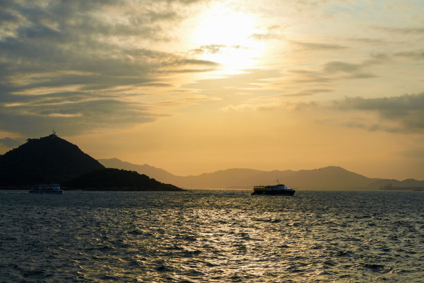香港西区坚尼地城的日落海景图片下载