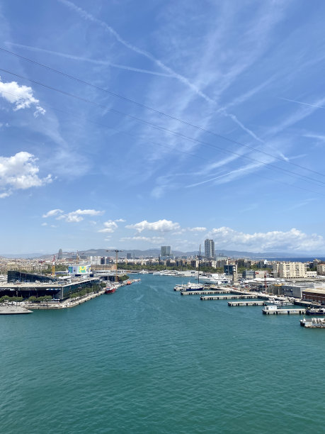 港口，海边的建筑图片下载