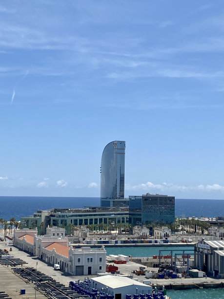 港口，海边的建筑图片下载