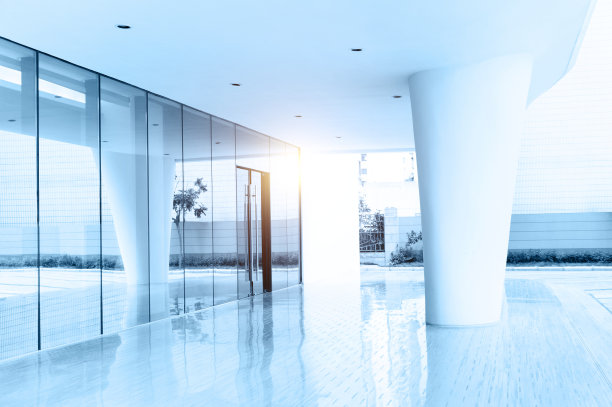 现代写字楼的玻璃门图片下载