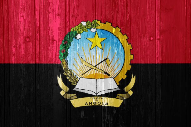 安哥拉共和国国旗和国徽在纹理背景上。概念拼贴。图片下载