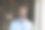戴着时髦眼镜的严肃的白人商人头像图片下载