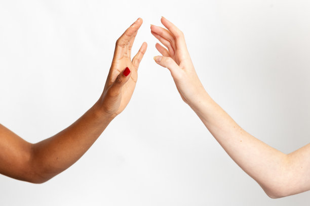 黑白之手图片下载