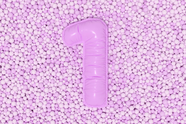 粉色球上的1号气球图片下载