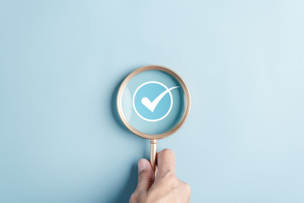 检查企业目标营销策划与质量管理，质量保证和改进。标准化、认证。遵守法规、服务和标准。图片下载