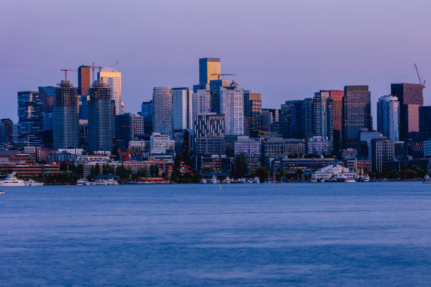 西雅图华盛顿城市地平线日落在湖联合图片下载