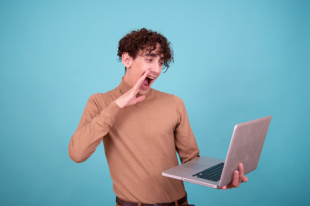 情绪化的家伙，书里有个有趣的故事。工作和学习。图片下载