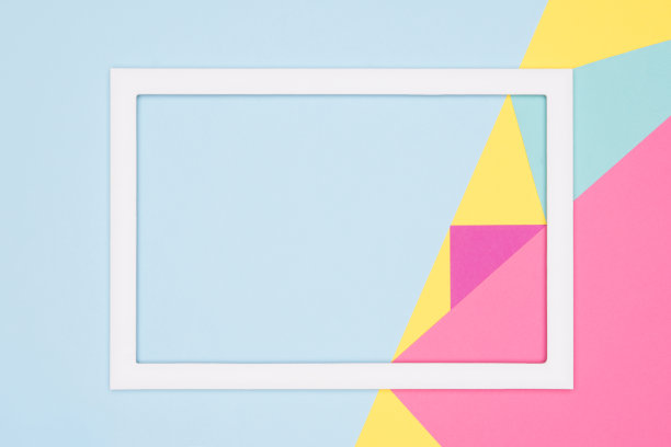 抽象几何，粉彩纸纹理平坦奠定极简主义的背景。最小的几何形状和线条模板与空相框模拟。图片下载