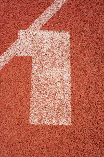 运动场上的跑道号图片下载