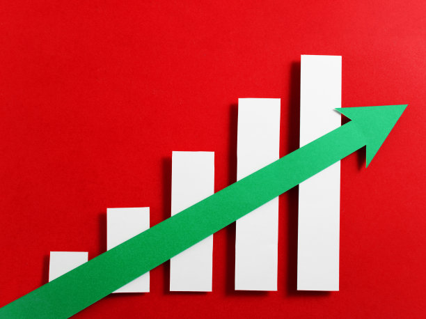 带上升箭头的增长条形图图片下载