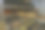 新鲜出炉的面包在传统的烤箱门。图片下载