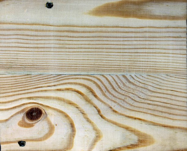 松木板具有明显可见的木材纹理和结构的松木板图片下载