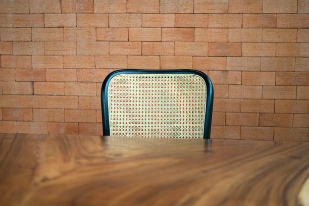 一张经典风格的椅子-家具实物照片。图片下载