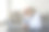 疲惫成熟的资深商务女性抚摸着笔记本电脑图片下载