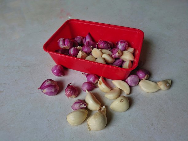 去皮的葱蒜图片下载