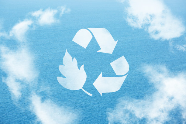 抽象的图标，以池塘的形式，在海洋中央有一个回收符号，代表生态呼吁回收和再利用。3 d渲染。图片下载