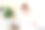 微笑的时尚成熟的中年妇女坐在家里客厅的椅子上休息。图片下载