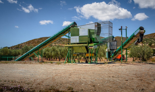 大型工业橄榄磨机械图片下载