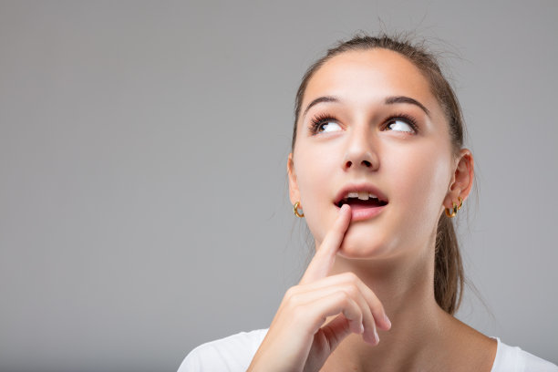 激烈的思考预示着思想的突破图片下载