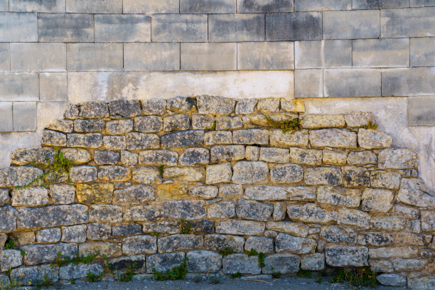 未覆盖和保存的罗马起源的墙壁特征风化和纹理背景特征图片下载