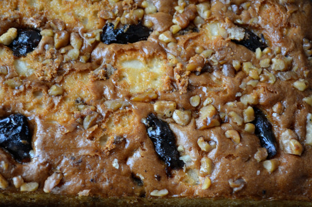 葡萄干蛋糕，长方形的。甜点。松软的蛋糕。果味。欢庆印度圣诞节。传统的自制。图片下载