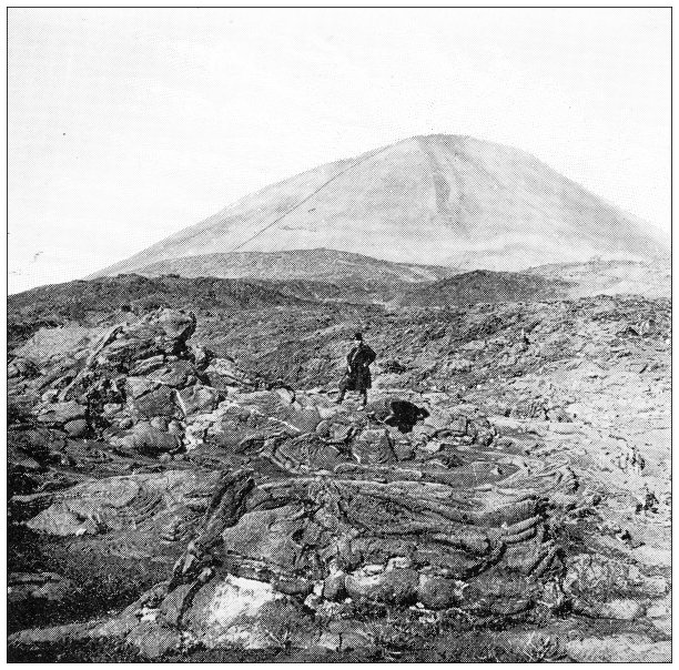 那不勒斯和坎帕尼亚的古董旅行照片:维苏威火山熔岩图片下载