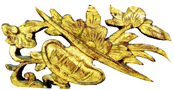 16世纪中国清代传统木雕窗棂，古金矿物漆。图案接近白色背景图片下载