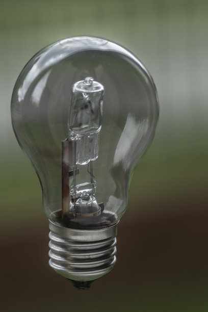 背景反射的电灯泡。图片下载