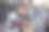 在夏季的节日里，母亲和儿子在汤田的肖像图片下载