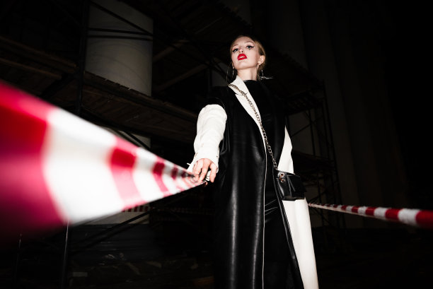 时尚的女人图片下载