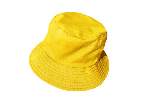 黄色水桶帽孤立在白色上图片下载