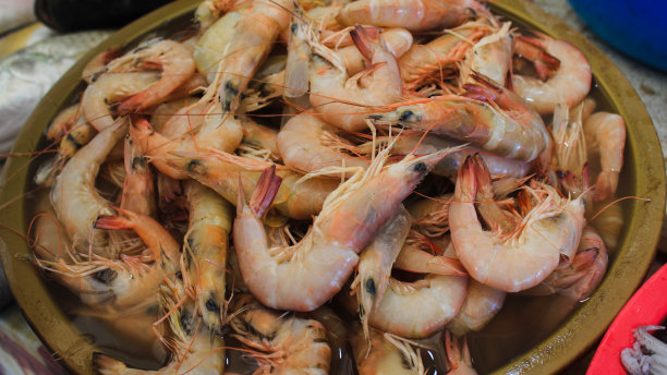 街市售卖生鱼图片下载