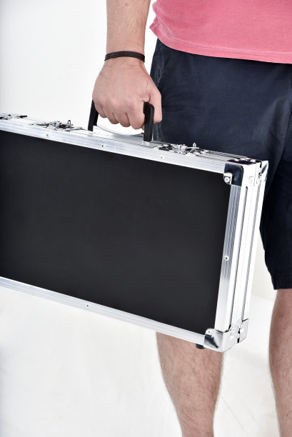 用于电子和音乐设备的金属部件的硬盒图片下载