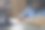 亚洲孩子在晚上用平板电脑做作业和学习作业。小女孩在家学习、读书、上网工作。亚洲小孩在日记本上写信。学生开心而微笑。教育的概念。图片下载