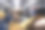 小男孩在电车里自拍图片下载