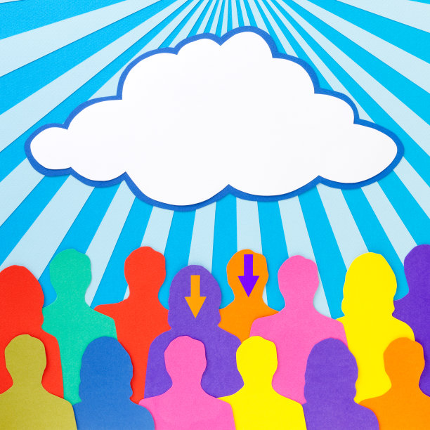 云下的箭头夫妇图片下载